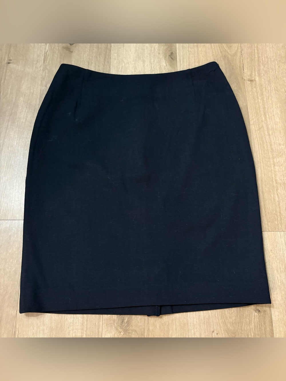 Women’s Anne Klein Wool Blend Navy Skirt - Size 4
